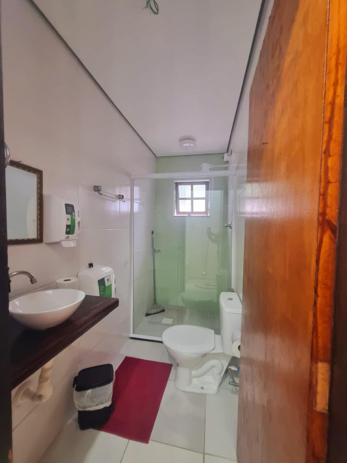 Pousada Recanto Dos Mares-Chales E Suites-Proximo Do Sesc Bertioga-Sp エクステリア 写真